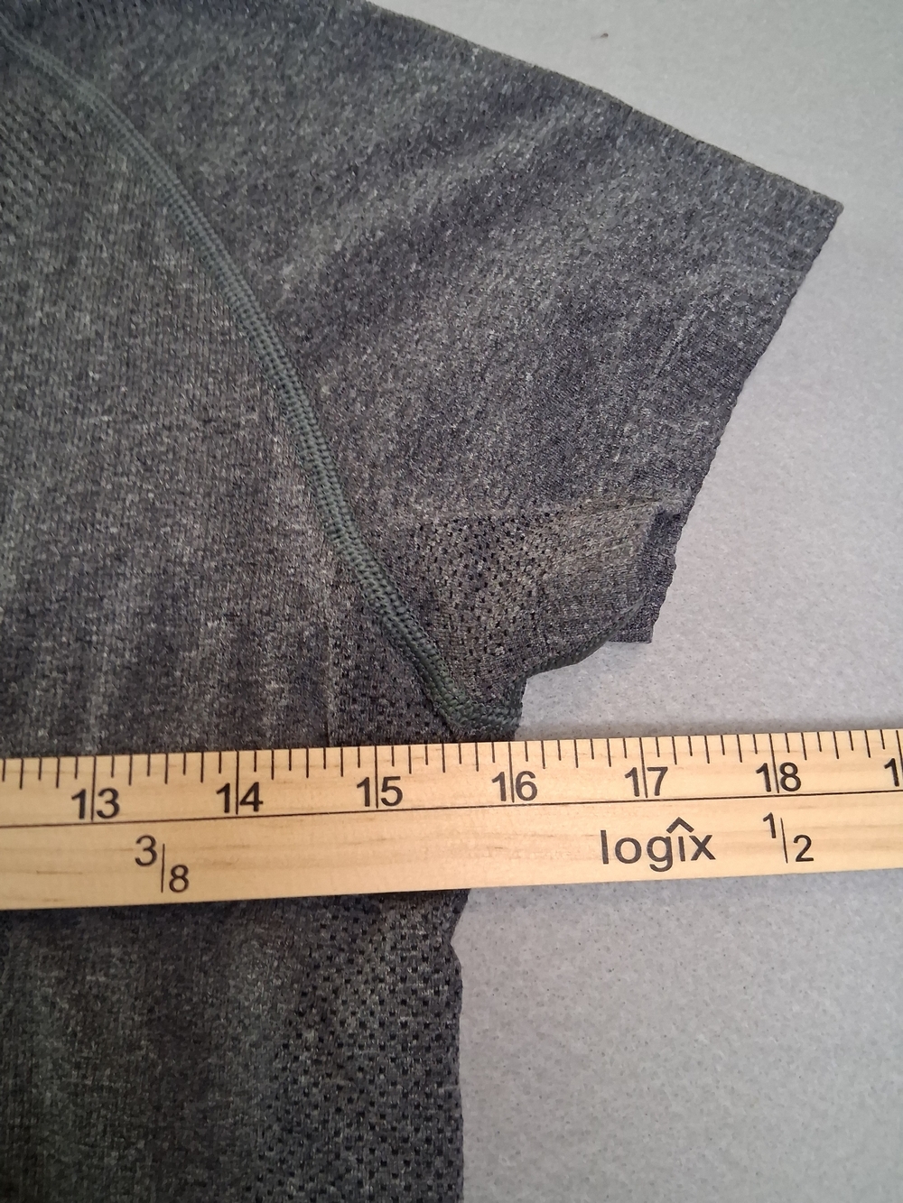 Lululemon Swiftly Tech Short Sleeve Shirt Gray Seamless Running Yoga Top Women's - Picture 4 of 7